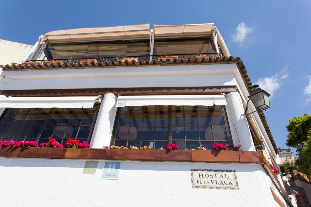 Hostal De La Placa Cabrils Exterior foto